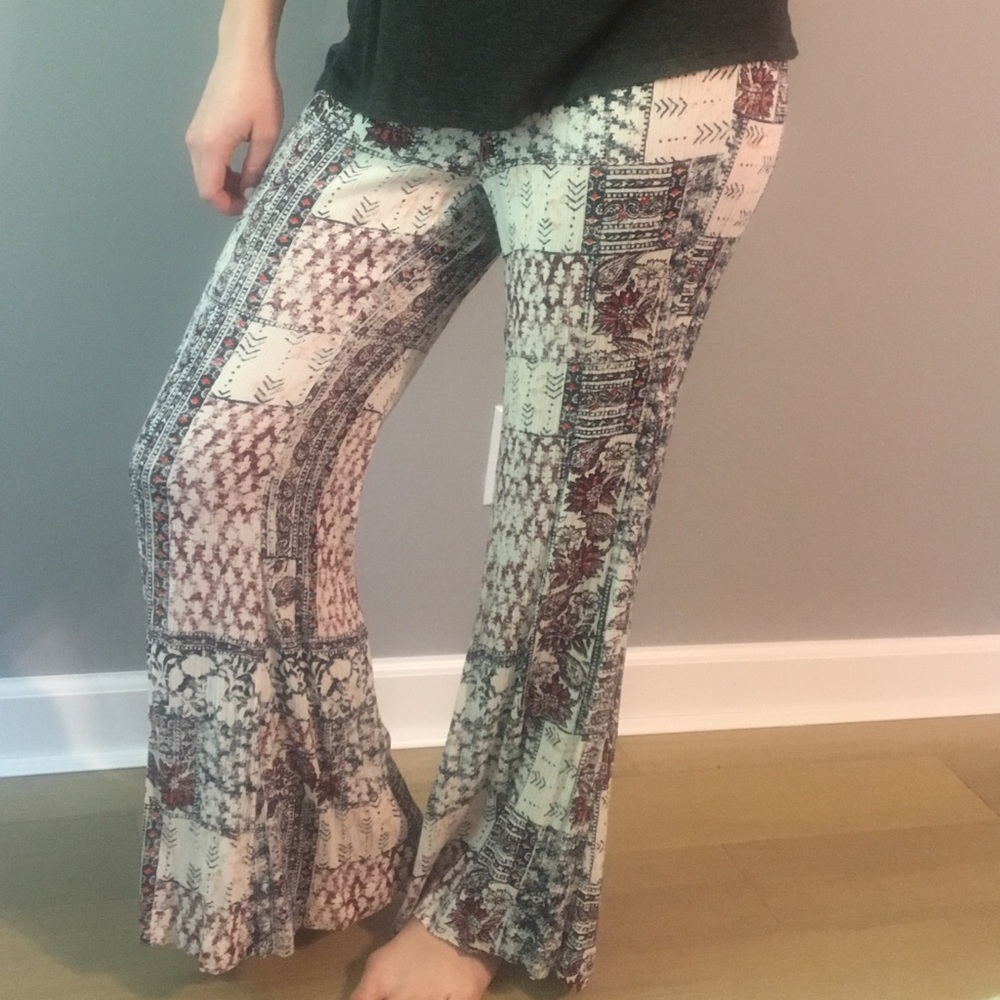 Floral flowy pants